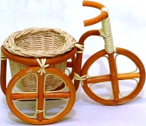 картинка 01-088 Кашпо плетеное Велосипед 31Х17Н25 см. ( ротанг)  от магазина Одежда+