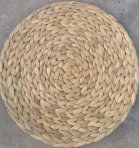 картинка 06-020 Циновка для стола D 35х1,5см.()вод.гиацинт) от магазина Одежда+