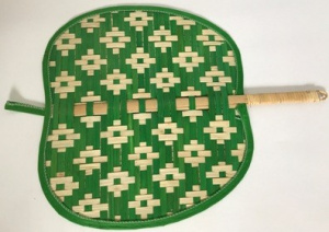 картинка 04-018Веер малый 31*38см.(бамбук срезан, сердце) от магазина Одежда+